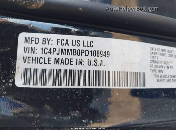 1C4PJMMB0PD106949 2023 JEEP CHEROKEE Черный Вид подкапотного пространства