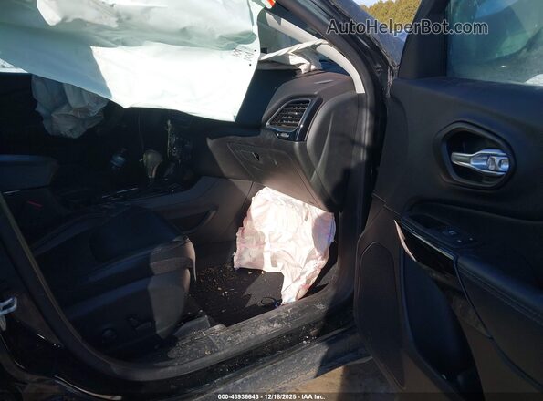 1C4PJMMB0PD106949 2023 JEEP CHEROKEE Черный Вид салона спереди