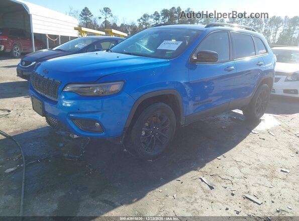 1C4PJMMB2PD106869 2023 JEEP CHEROKEE Blue Передня ліва чверть