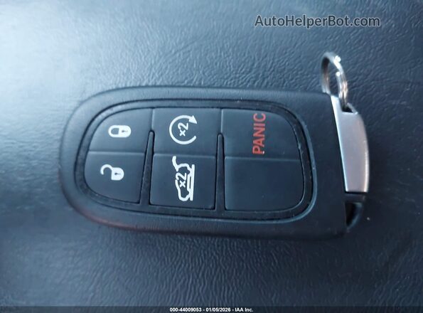 1C4PJMMBXPD102150 2023 JEEP CHEROKEE Black Առջևի վահանակի տեսք