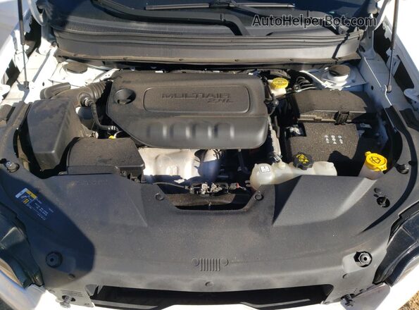1C4PJMMBXPD110944 2023 JEEP CHEROKEE Белый Вид подкапотного пространства