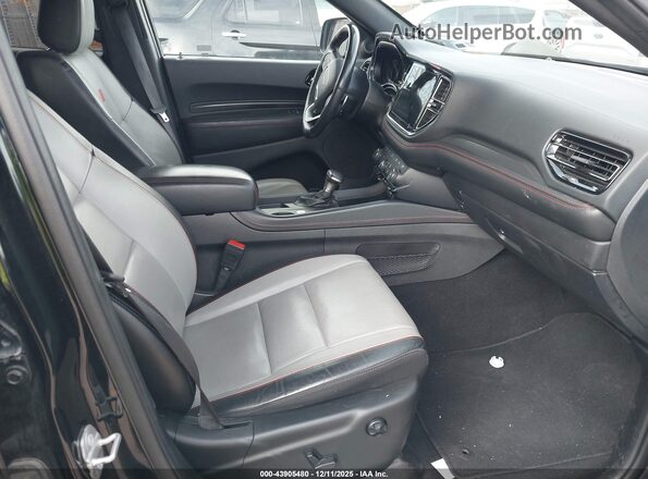 1C4RDJDG7PC628008 2023 DODGE DURANGO Черный Вид салона спереди