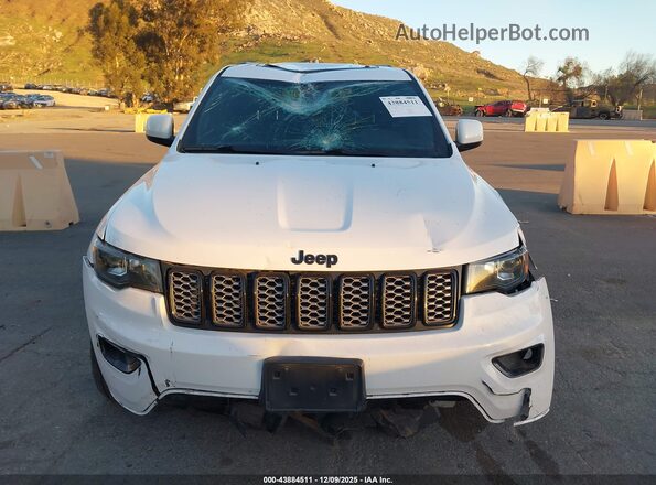 1C4RJEAG9JC512630 2018 JEEP GRAND CHEROKEE Белый Вид щитка приборов