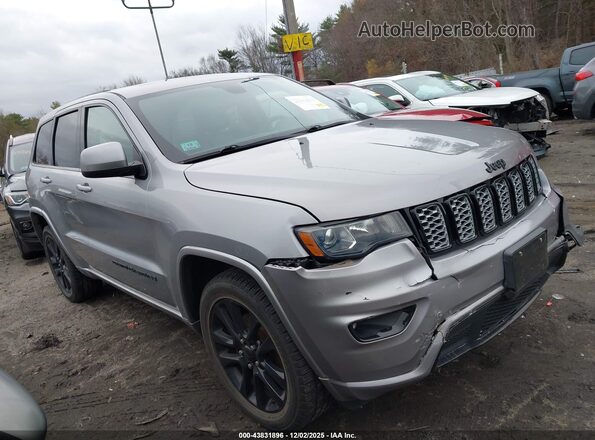 1C4RJFAG9HC714643 2017 JEEP GRAND CHEROKEE Серебряный Передняя правая четверть
