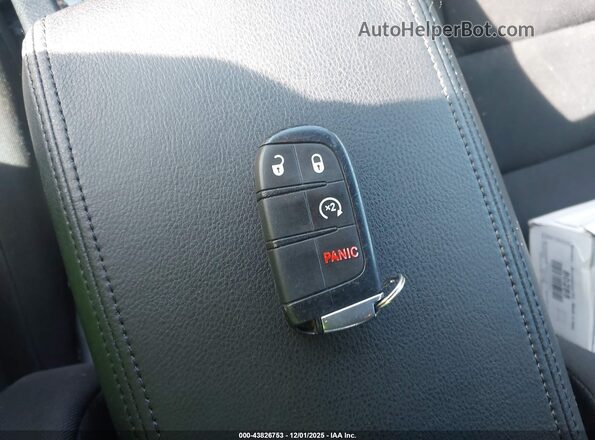 1C4RJFAGXLC271010 2020 JEEP GRAND CHEROKEE Белый Вид панели приборов