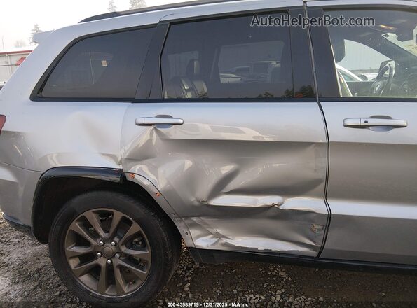 1C4RJFBG6GC384666 2016 JEEP GRAND CHEROKEE Серебряный Вид спереди