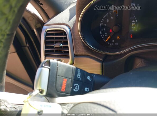 1C4RJFBG6LC105016 2020 JEEP GRAND CHEROKEE Черный Вид панели приборов