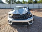 2025 Jeep Grand Cherokee Laredo Серебряный vin: 1C4RJGAG1SC266041