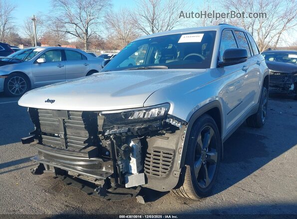 1C4RJHAG2SC329220 2025 JEEP GRAND CHEROKEE Серебряный Передняя левая четверть