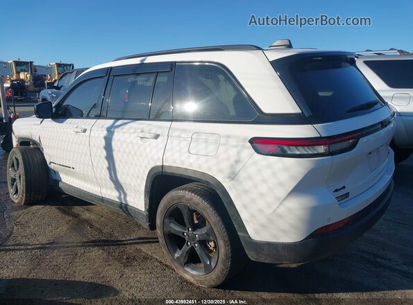 1C4RJHBG7RC165293 2024 JEEP GRAND CHEROKEE White Widok wnętrza z tyłu