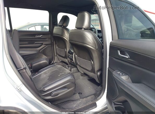 1C4RJKAG1P8829747 2023 JEEP GRAND CHEROKEE L Серебряный Вид наклейки с VIN-кодом