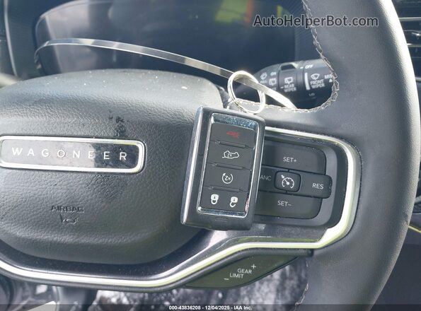 1C4SJVAP4RS118830 2024 JEEP WAGONEER Серый Вид панели приборов