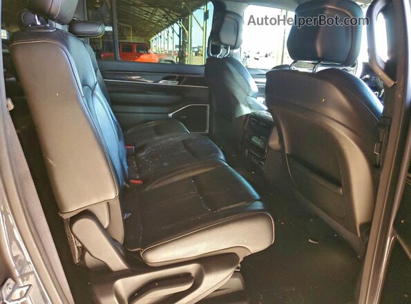 1C4SJVAP9PS561570 2023 JEEP WAGONEER Gray Vista interior trasera
