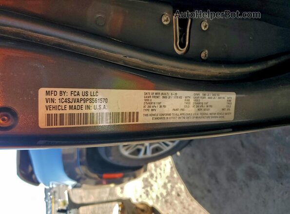 1C4SJVAP9PS561570 2023 JEEP WAGONEER Gray Vista de la etiqueta del VIN