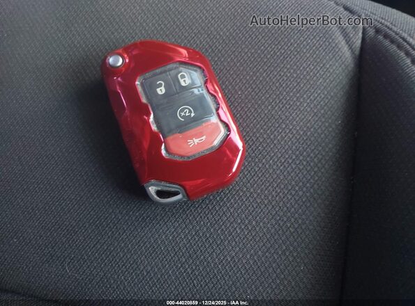 1C6HJTAG4ML551749 2021 JEEP GLADIATOR Красный Вид панели приборов