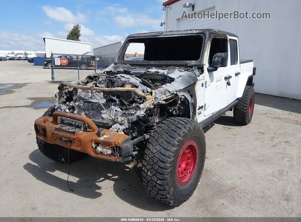 1C6JJTAM4NL180360 2022 JEEP GLADIATOR Белый Вид спереди