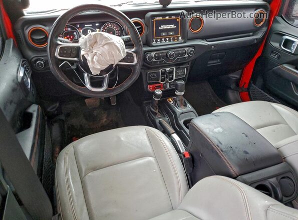 1C6JJTEG7ML538053 2021 JEEP GLADIATOR Красный Вид панели приборов