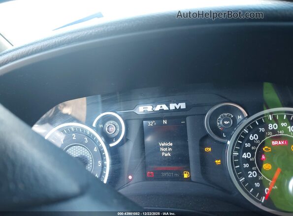 1C6RREGG2SN640205 2025 RAM 1500 Белый Вид задних сидений