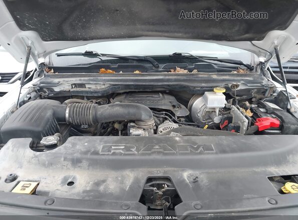 1C6SRFCT9NN417206 2022 RAM 1500 Белый Вид сзади