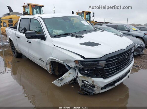 1C6SRFJP0SN658279 2025 RAM 1500 Белый Передняя правая четверть