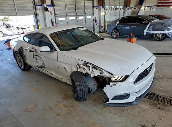 1FA6P8AM8G5220348 2016 FORD MUSTANG Белый Передняя правая четверть