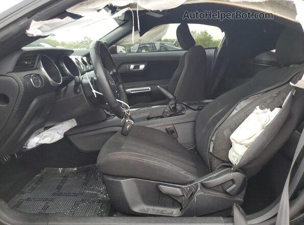 1FA6P8TH2K5117502 2019 FORD MUSTANG Черный Вид салона спереди