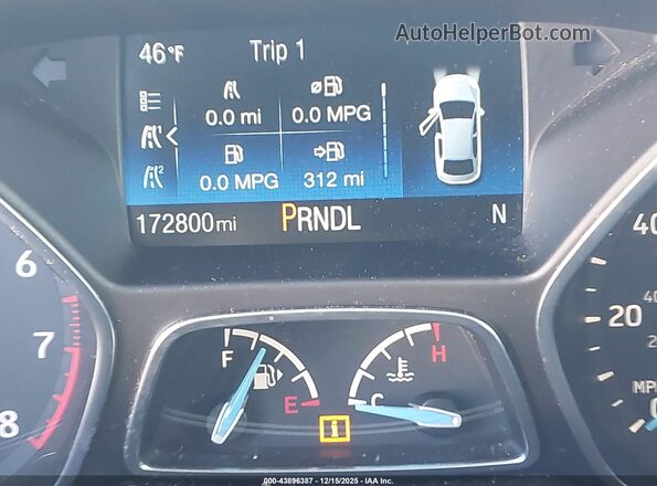 1FADP3F23JL252709 2018 FORD FOCUS Черный 