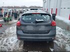 2018 Ford Focus Se Gray vin: 1FADP3K2XJL227831