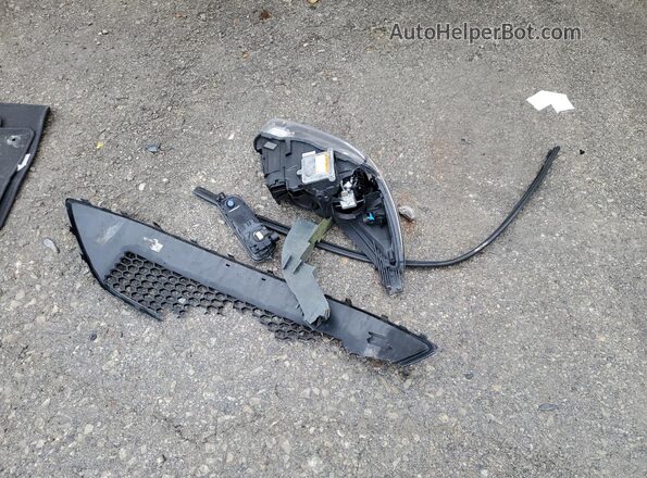 1FADP3L94HL307048 2017 FORD FOCUS Желтый Вид подкапотного пространства