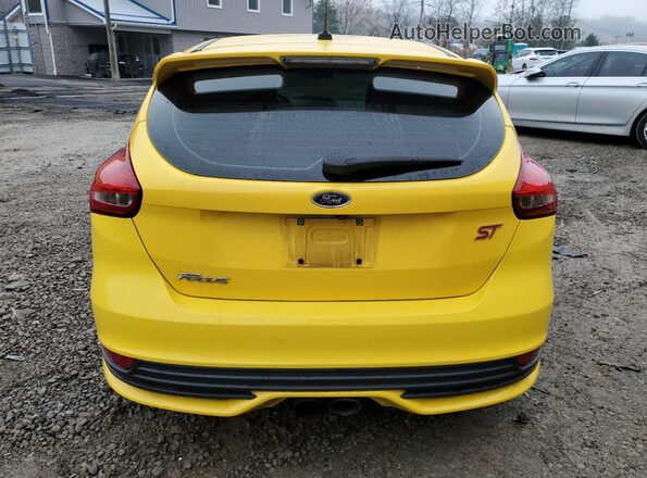 1FADP3L94HL307048 2017 FORD FOCUS Желтый Вид сзади