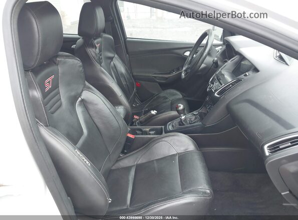 1FADP3L97GL221747 2016 FORD FOCUS ST White Widok wnętrza z przodu