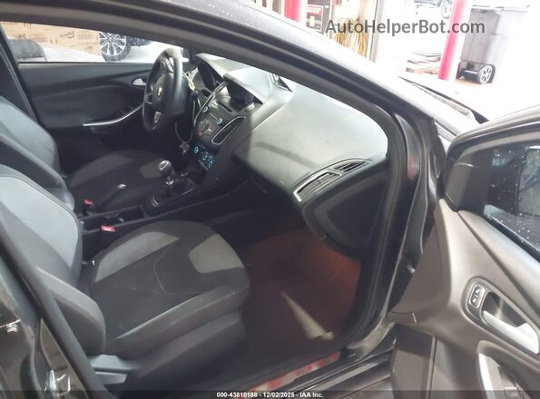 1FADP3L97HL269539 2017 FORD FOCUS ST Gray Widok wnętrza z przodu