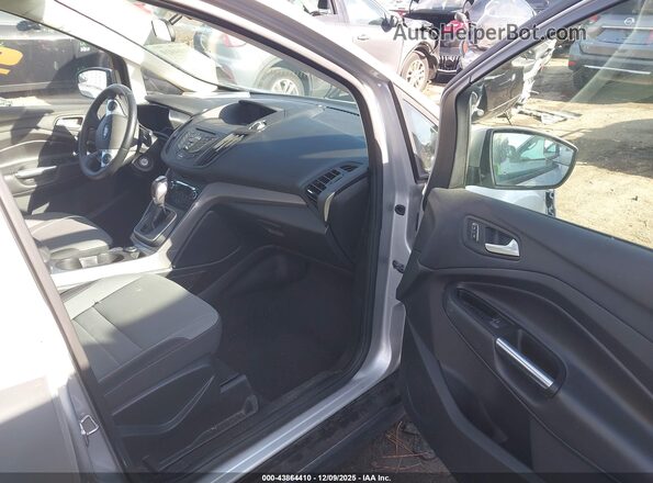 1FADP5AU1GL113045 2016 FORD C-MAX HYBRID Серебряный Вид салона спереди