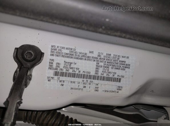 1FADP5BUXGL104682 2016 FORD C-MAX HYBRID White Vista del compartimento del motor