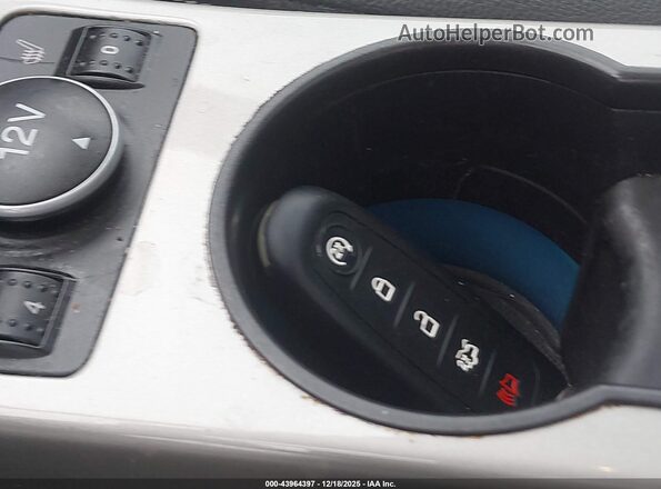 1FADP5CU9GL116482 2016 FORD C-MAX ENERGI Gray Widok deski rozdzielczej