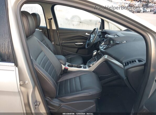 1FADP5CUXGL118676 2016 FORD C-MAX ENERGI Brown Front interior view