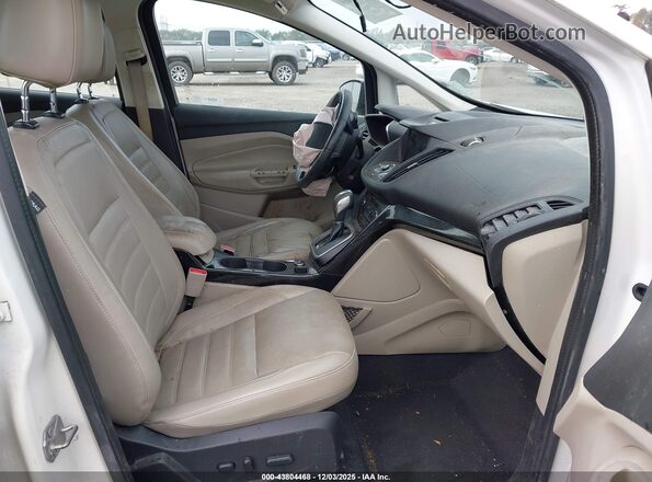1FADP5DU2HL103377 2017 FORD C-MAX HYBRID Белый Вид салона спереди
