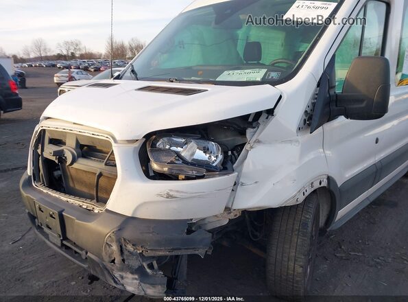 1FBAX2C84LKA58851 2020 FORD PASSENGER White Widok z przodu