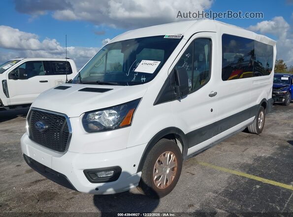 1FBAX2C84RKA51939 2024 FORD PASSENGER White Przód lewy
