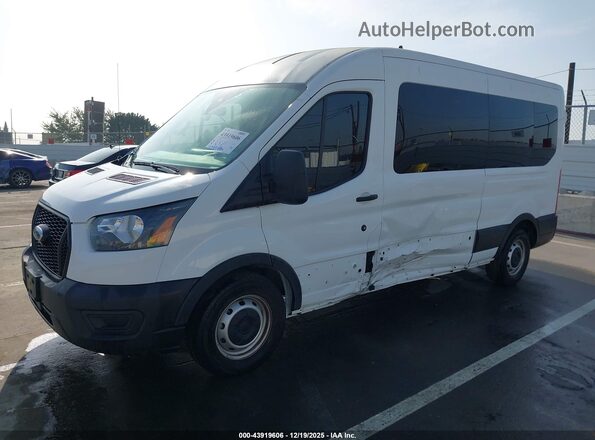 1FBAX2C84RKB30074 2024 FORD PASSENGER White Przód lewy