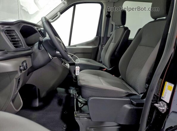 1FBAX2C87TKA08400 2026 FORD TRANSIT Black Вид салону спереду