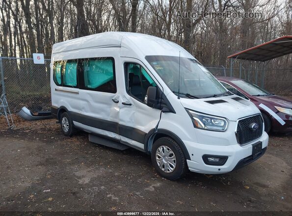 1FBAX2X88PKB99552 2023 FORD PASSENGER White Front right