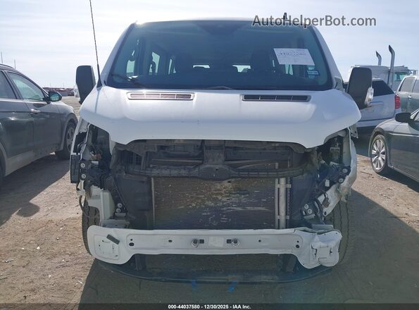 1FBAX2Y84RKA12759 2024 FORD PASSENGER White Вид задньої частини салону