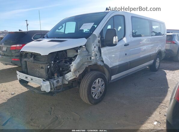 1FBAX2Y84RKA12759 2024 FORD PASSENGER White Передня ліва чверть