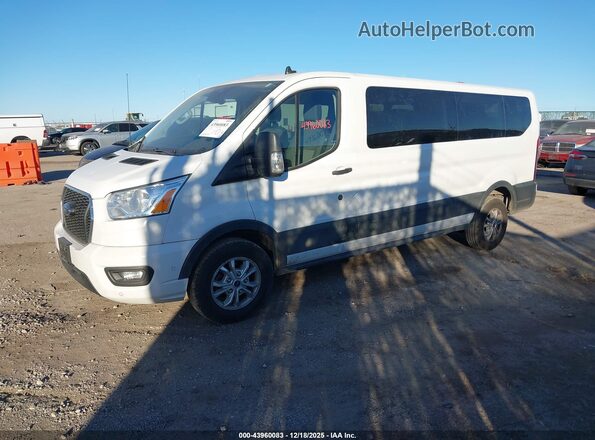 1FBAX2Y85MKA66046 2021 FORD PASSENGER White Передня ліва чверть