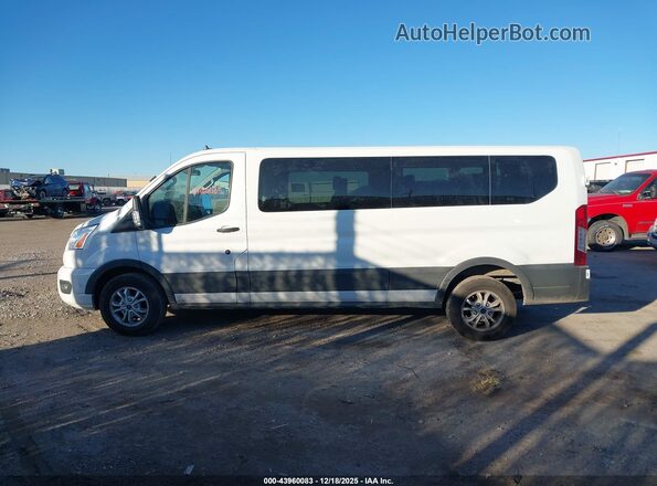 1FBAX2Y85MKA66046 2021 FORD PASSENGER White Панорамний вид салону 360°