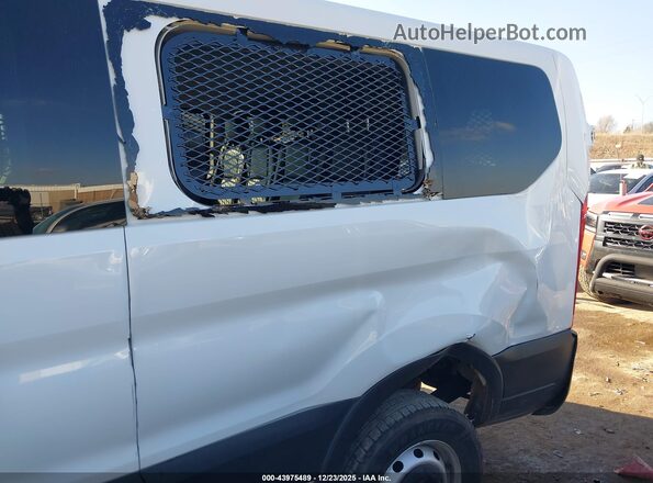 1FBAX2Y89NKA05901 2022 FORD PASSENGER White Vista frontal