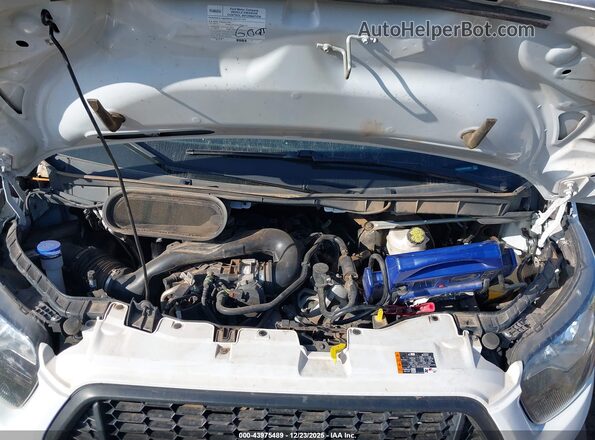 1FBAX2Y89NKA05901 2022 FORD PASSENGER White Vista trasera
