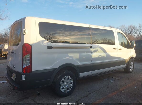 1FBAX2YG0PKA93991 2023 FORD PASSENGER Белый Панорамный вид салона 360°