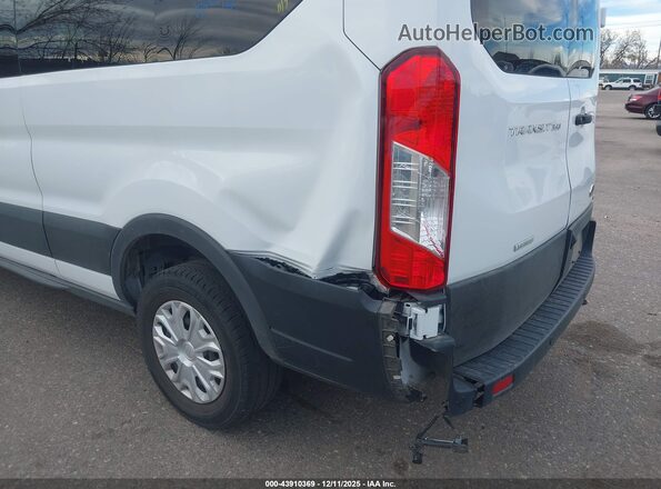 1FBAX2YG0PKB07968 2023 FORD PASSENGER White Դիմացի տեսք